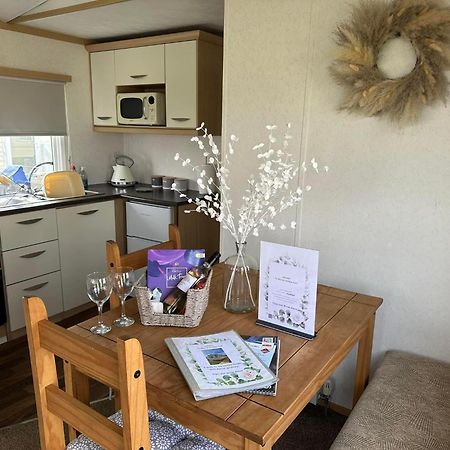 Marine Getaways Caravan Hire Rhyl Exterior foto
