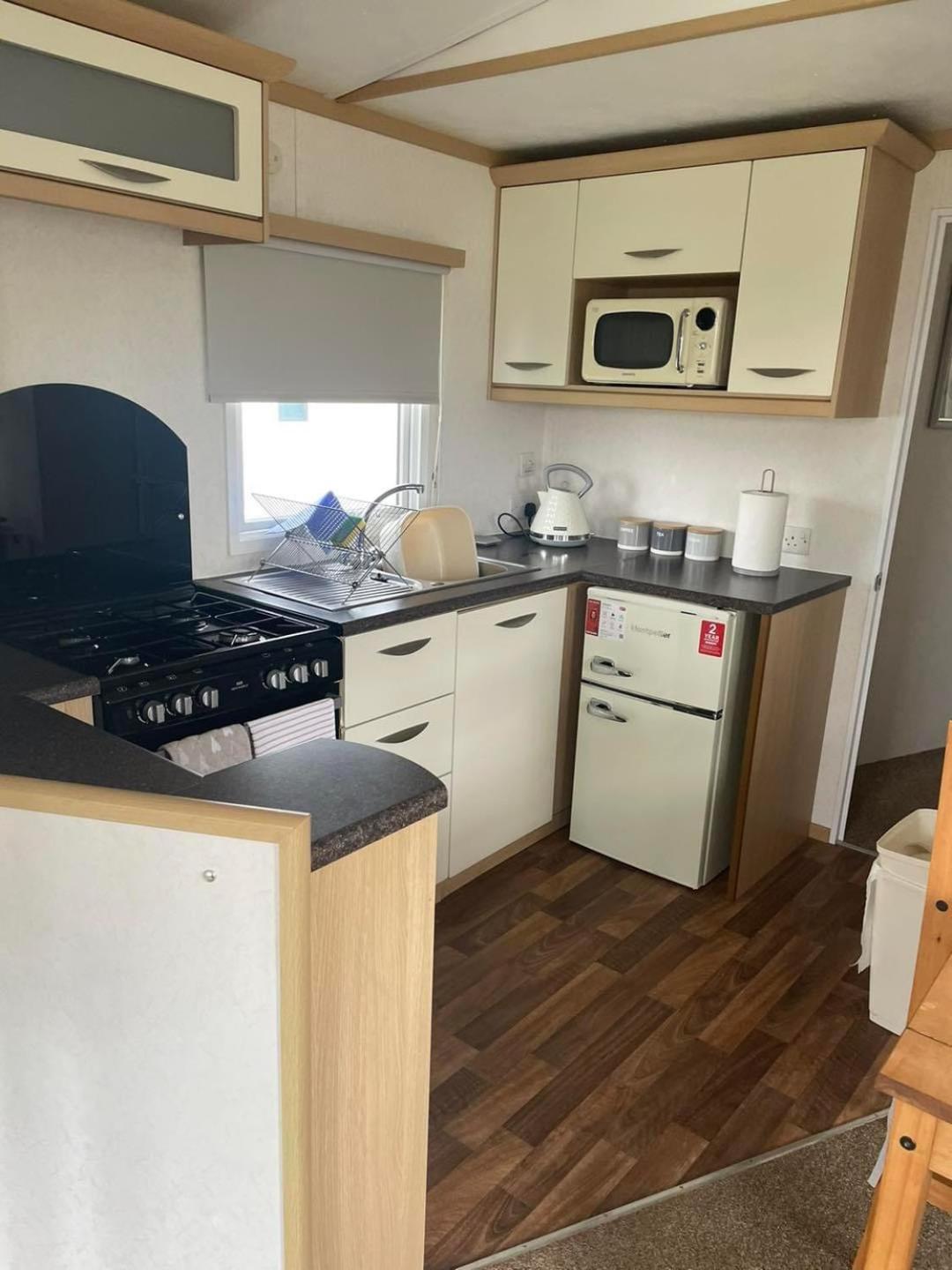 Marine Getaways Caravan Hire Rhyl Exterior foto