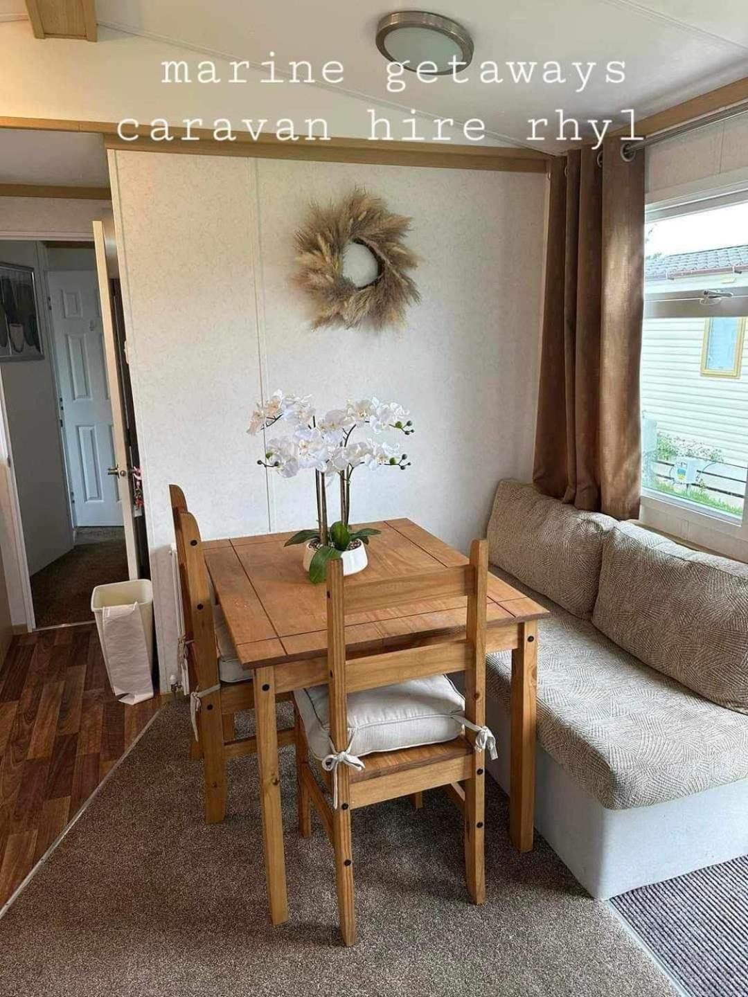Marine Getaways Caravan Hire Rhyl Exterior foto