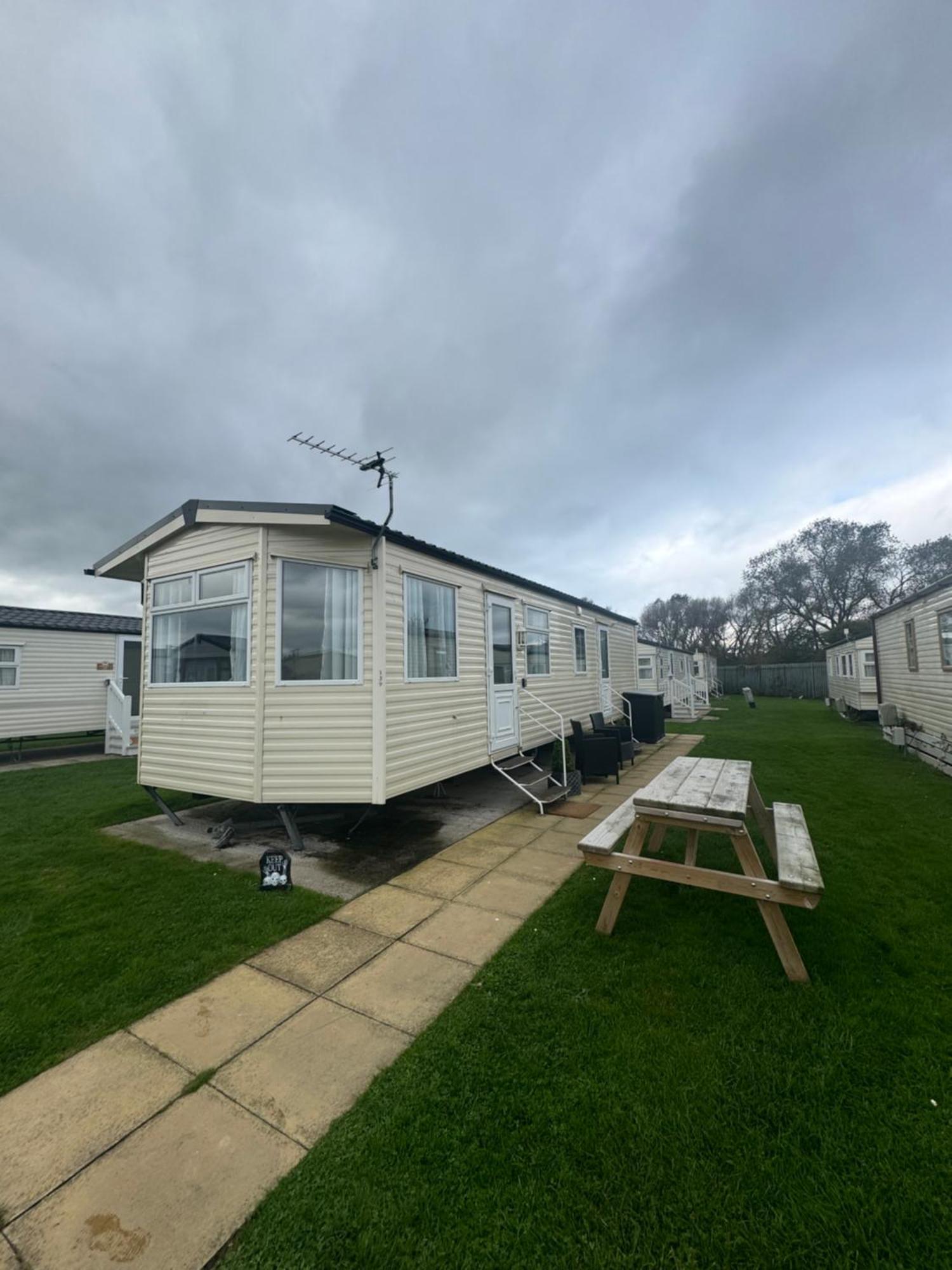 Marine Getaways Caravan Hire Rhyl Exterior foto